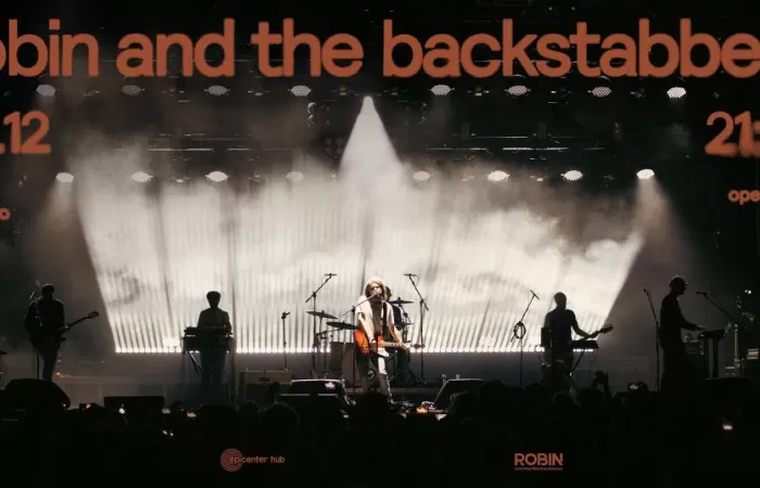 13-Robin-and-the-Backstabbers-