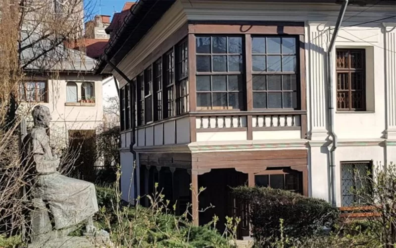 Descoperă Cartierul Armenesc – Tur ghidat prin Bucureşti | Fundația Calea Victoriei -1