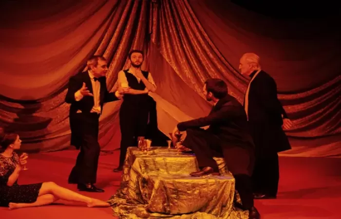 3-Spectacolul--Renascut--de-Wilfried-Hammacher