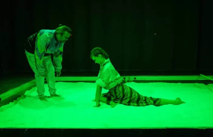 15-Sclavi--cu-final-rescris--