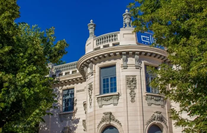 13-Descopera-zona-Capitale-–-Dorobanti-–-Tur-ghidat-prin-Bucuresti---Fundația-Calea-Victoriei-