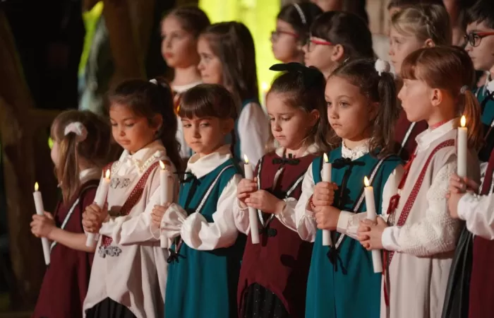 12-Corul-Madrigal-sarbatorește-Paștele-catolic-și-protestant-la-Sibiu-