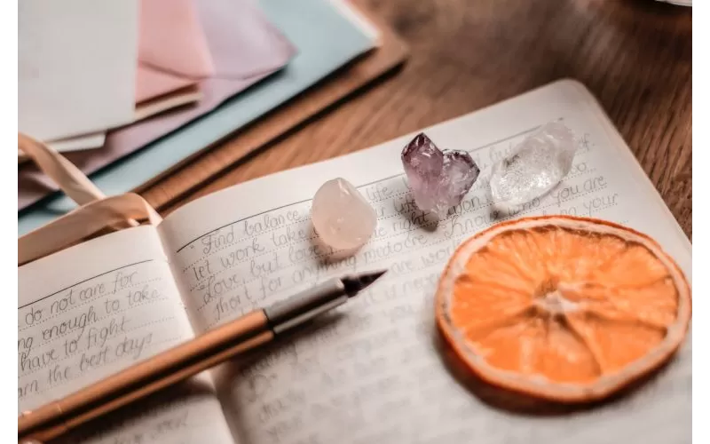 Atelier de scriere creativă în cheia celor cinci simţuri | Fundația Calea Victoriei -1