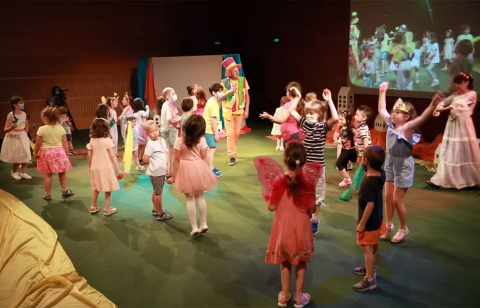 13-Teatrul-National-pentru-copii-Abracadabra-