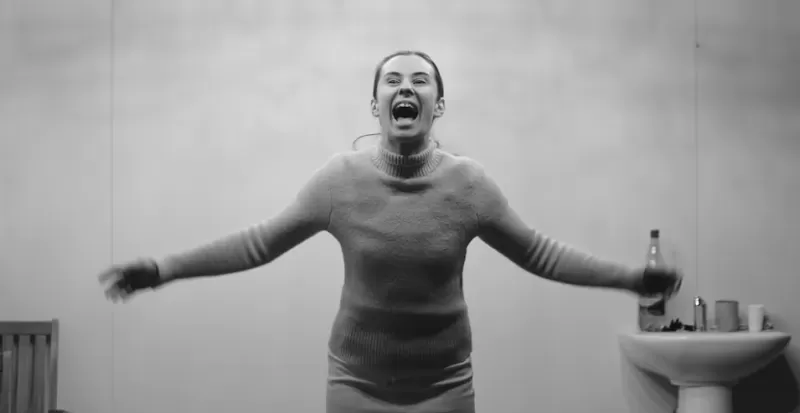 Femeia Mării -1