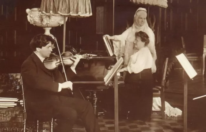 5-Enescu-și-Minotaurul-