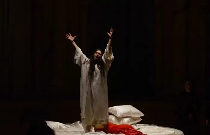 22-La-Traviata-