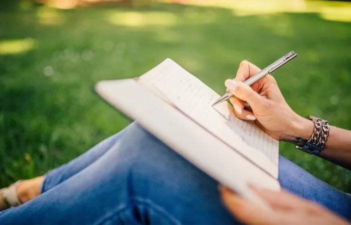 4-Atelier-de-scriere-creativa---Fundația-Calea-Victoriei-
