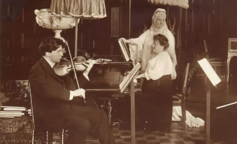 Enescu și Minotaurul -1